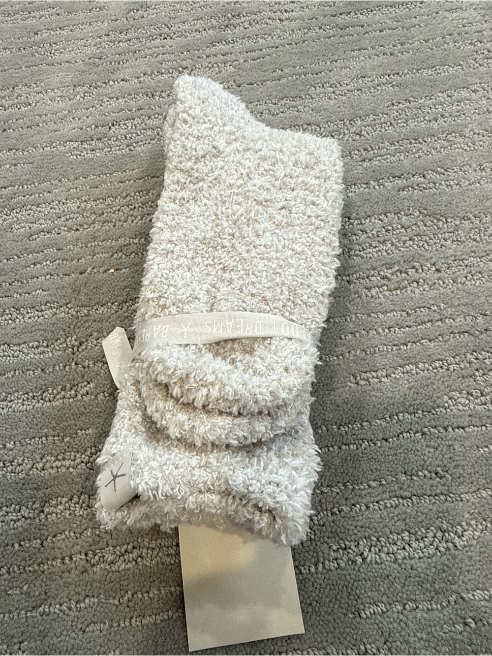 Barefoot Dreams‎ CozyChic Socks Cream NWT Ultra Soft - Picture 2 of 2